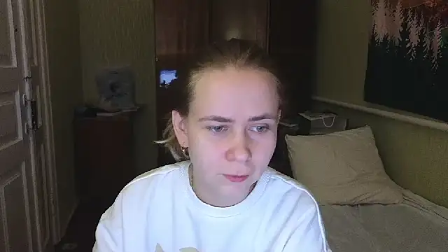 Snapshot of Riley_Roo chatting on 02.07.25 Riley Roo online show from 02.07.25