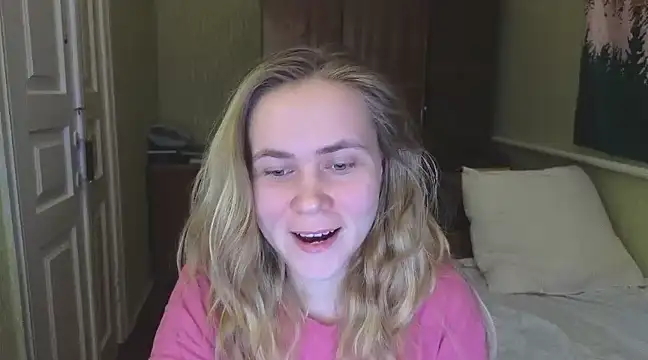 Snapshot of Riley_Roo chatting on 02.12.25 Riley Roo online show from 02.12.25