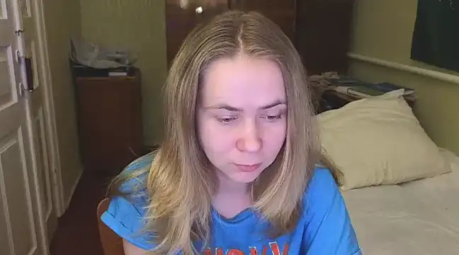 Snapshot of Riley_Roo chatting on 02.27.25 Riley Roo online show from 02.27.25