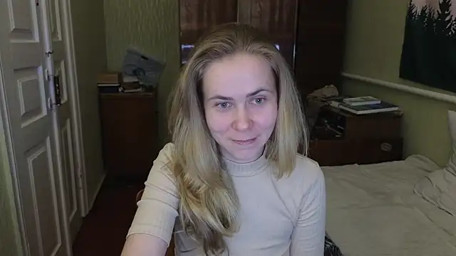 Snapshot of Riley_Roo chatting on 03.14.25 Riley Roo online show from 03.14.25