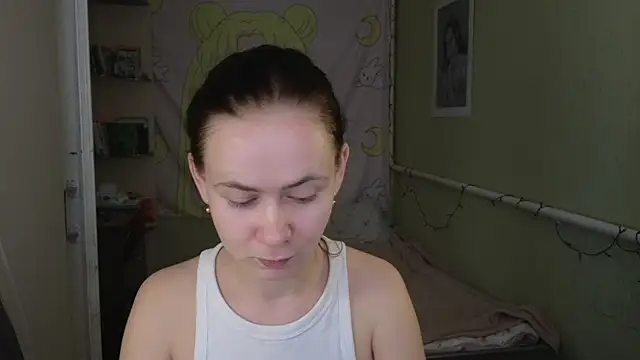 Snapshot of Riley_Roo chatting on 10.21.25 Riley Roo online show from 10.21.25