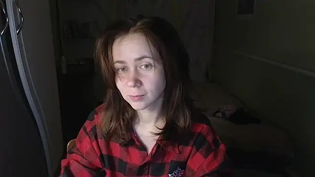 Snapshot of Riley_Roo chatting on 11.22.25 Riley Roo online show from 11.22.25