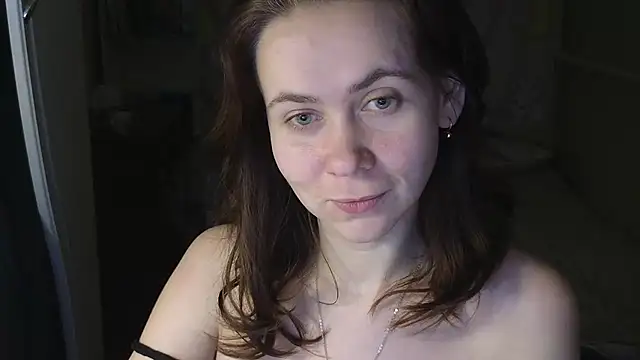 Snapshot of Riley_Roo chatting on 12.04.25 Riley Roo online show from 12.04.25