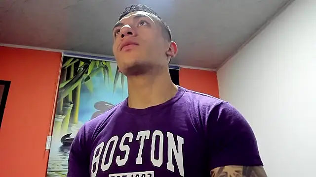 Snapshot of aquiles_51 chatting on 11.19.25 aquiles 51 online show from 11.19.25