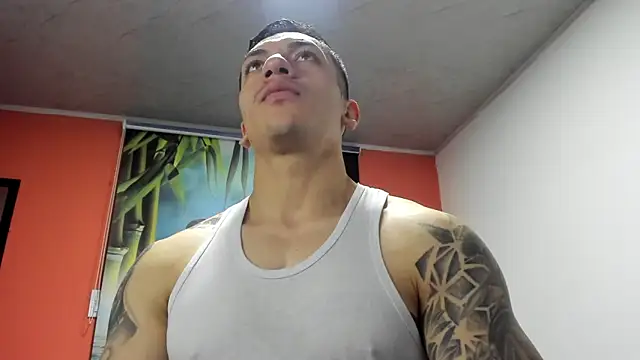 Snapshot of aquiles_51 chatting on 11.28.25 aquiles 51 online show from 11.28.25