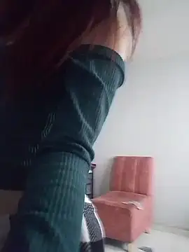 SuzzyyM online show from 02.13.26