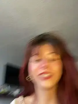 SuzzyyM online show from 06.15.26