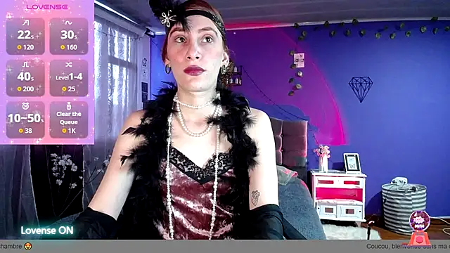 Snapshot of IsaBaileys_ chatting on 10.30.25 IsaBaileys online show from 10.30.25