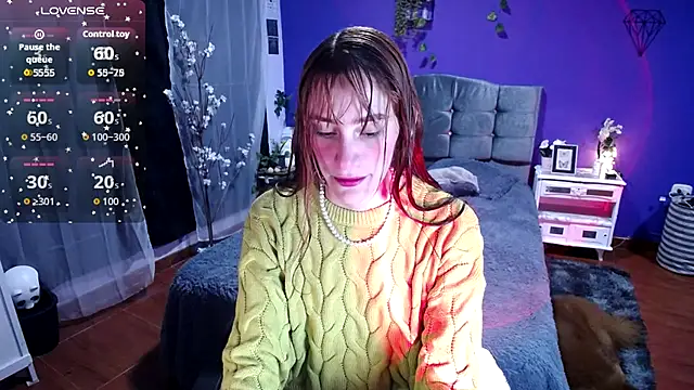 Snapshot of IsaBaileys_ chatting on 11.08.25 IsaBaileys online show from 11.08.25