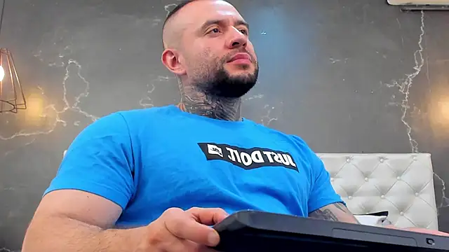 BruceDallas online show from 12.06.24