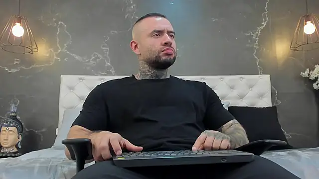 BruceDallas online show from 02.23.25