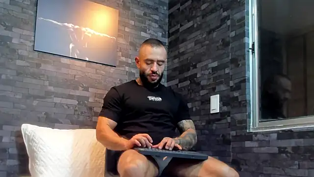 BruceDallas online show from 10.12.25