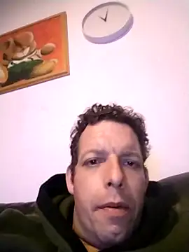 Knuffelstaaf123 online show from 02.26.25