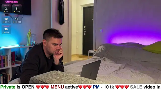 Snapshot of nikitos4you chatting on 03.21.25 nikitos4you online show from 03.21.25