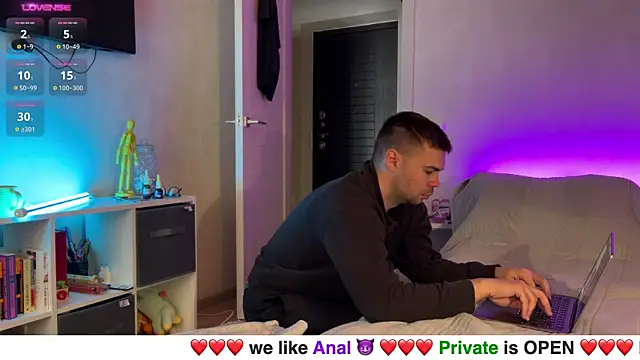 Snapshot of nikitos4you chatting on 03.22.25 nikitos4you online show from 03.22.25