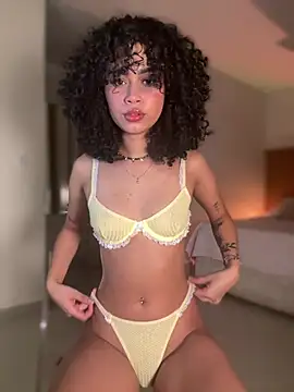 Lianh Benett online show from 01.11.25