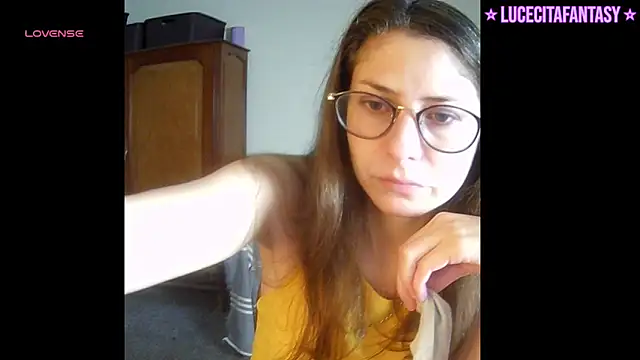Snapshot of lucecitafantasy2 chatting on 04.22.26 lucecitafantasy2 online show from 04.22.26