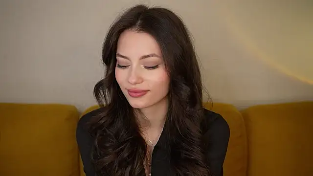 Snapshot of FirstOfFallen chatting on 11.28.25 FirstOfFallen online show from 11.28.25