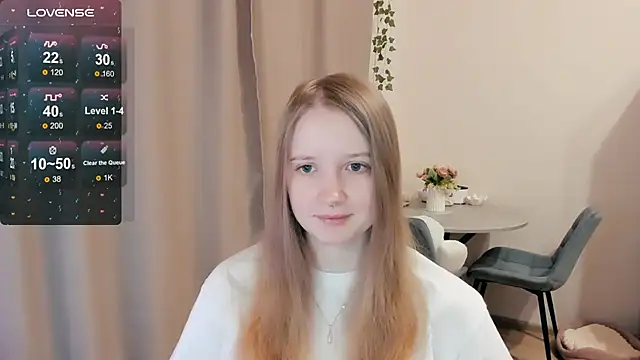 Snapshot of Alyaley chatting on 12.05.25 Alyaley online show from 12.05.25