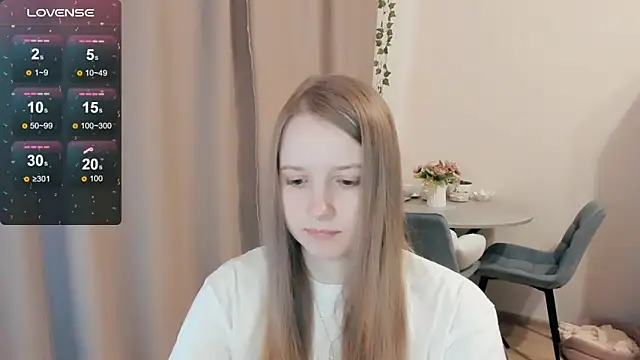 Snapshot of Alyaley chatting on 01.06.26 Alyaley online show from 01.06.26