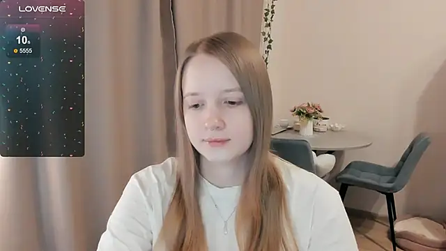 Snapshot of Alyaley chatting on 01.13.26 Alyaley online show from 01.13.26