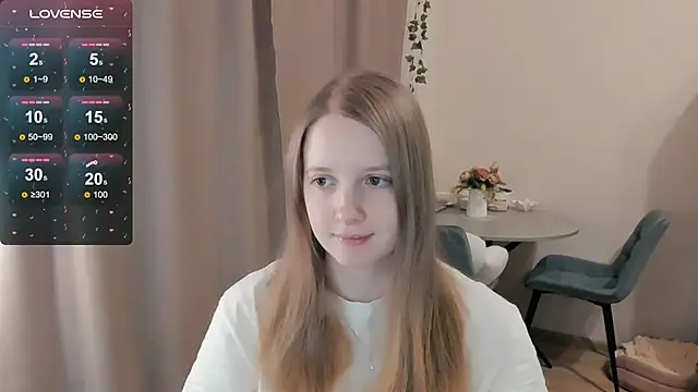 Snapshot of Alyaley chatting on 02.10.26 Alyaley online show from 02.10.26