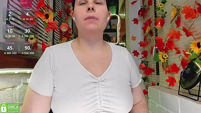 Candys booty online show from 10.12.25