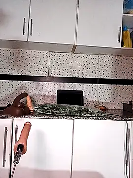 Snapshot of Bella045 chatting on 12.03.25 Bella045 online show from 12.03.25