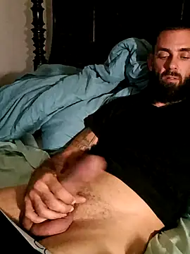 Snapshot of momentum2023 chatting on 10.01.25 momentum2023 online show from 10.01.25