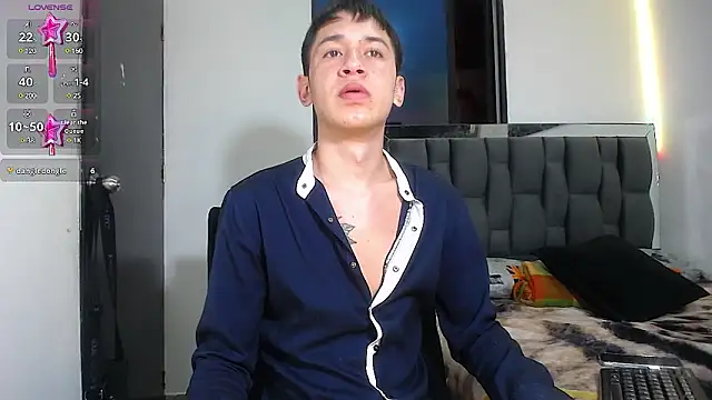 Snapshot of Mr_daren_ chatting on 03.21.25 Mr daren online show from 03.21.25