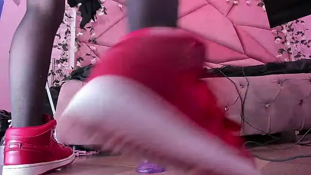 Snapshot of LilithCooperr_ chatting on 01.18.25 LilithCooperr online show from 01.18.25