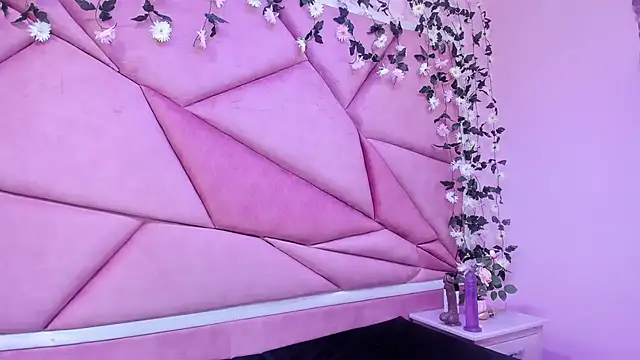 Snapshot of LilithCooperr_ chatting on 02.27.25 LilithCooperr online show from 02.27.25