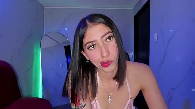 Snapshot of LilithCooperr_ chatting on 10.04.25 LilithCooperr online show from 10.04.25