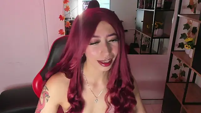 Snapshot of LilithCooperr_ chatting on 01.10.26 LilithCooperr online show from 01.10.26