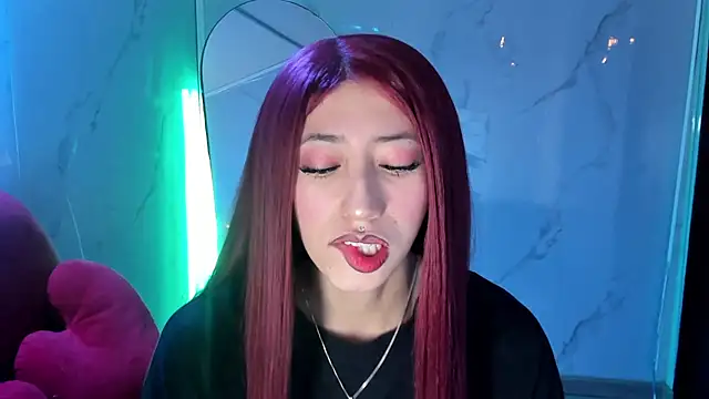 Snapshot of LilithCooperr_ chatting on 02.01.26 LilithCooperr online show from 02.01.26