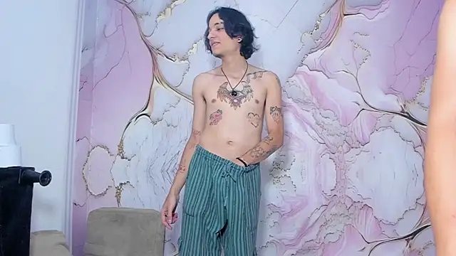 Snapshot of wild_demongirl chatting on 11.28.25 wild demongirl online show from 11.28.25