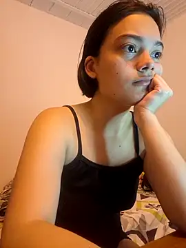 littlemelii online show from 12.15.25