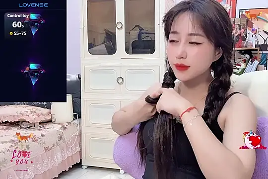  LLisa  online show from 09.13.25