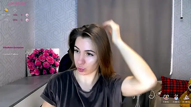 Snapshot of Naughty__Megan chatting on 02.07.25 Naughty Megan online show from 02.07.25