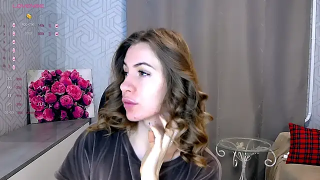 Snapshot of Naughty__Megan chatting on 02.08.25 Naughty Megan online show from 02.08.25