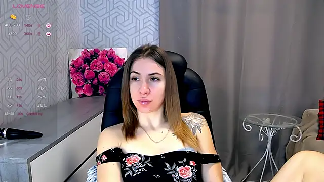 Snapshot of Naughty__Megan chatting on 02.12.25 Naughty Megan online show from 02.12.25