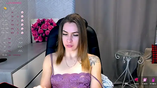 Snapshot of Naughty__Megan chatting on 02.13.25 Naughty Megan online show from 02.13.25