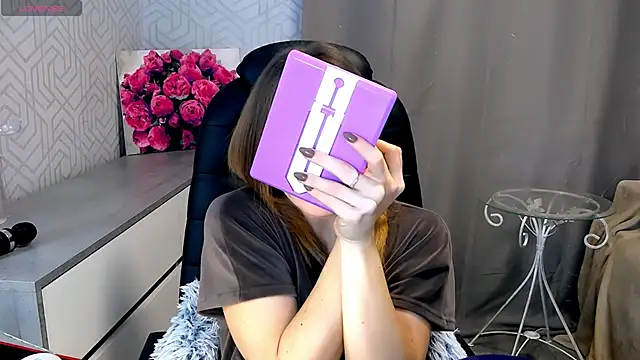 Snapshot of Naughty__Megan chatting on 02.20.25 Naughty Megan online show from 02.20.25