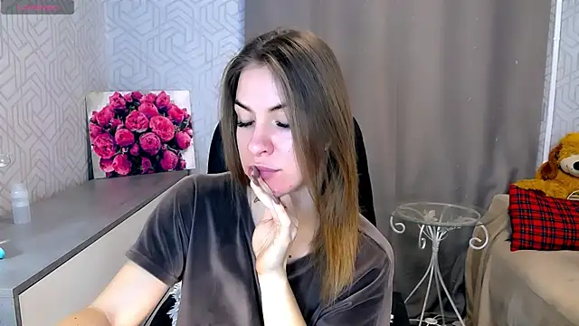 Snapshot of Naughty__Megan chatting on 03.05.25 Naughty Megan online show from 03.05.25