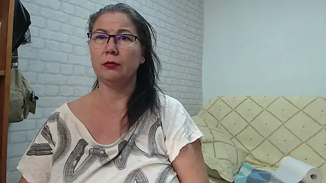 EmmaSquirt online show from 12.11.24