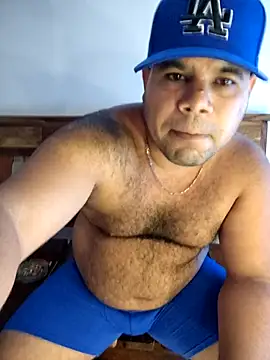 Snapshot of Evert_hairyboy chatting on 09.27.25 Evert hairyboy online show from 09.27.25