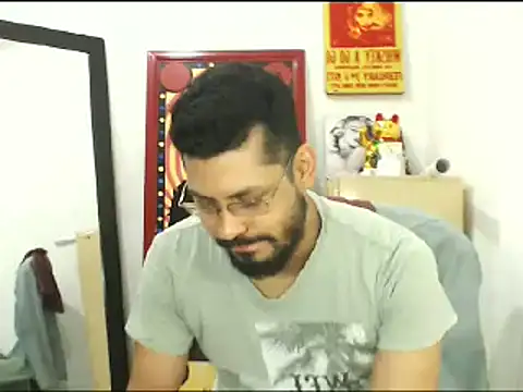 Snapshot of MikeRiverx chatting on 02.15.25 MikeRiverx online show from 02.15.25