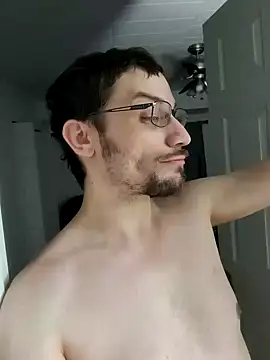 Snapshot of MaxxCloud chatting on 12.02.24 MaxxCloud online show from 12.02.24