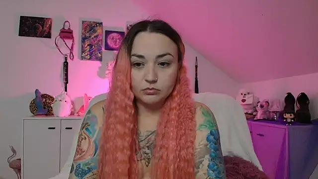 PinkHurricaneOfficial online show from 09.18.25