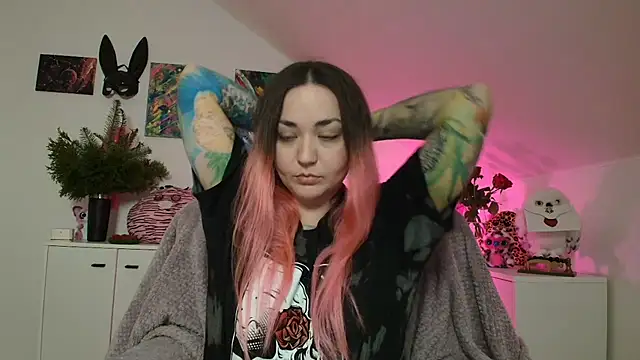 PinkHurricaneOfficial online show from 03.25.26